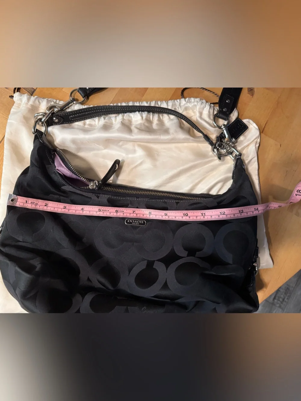 Like new Coach Black Signature Hobo Shoulder Bag